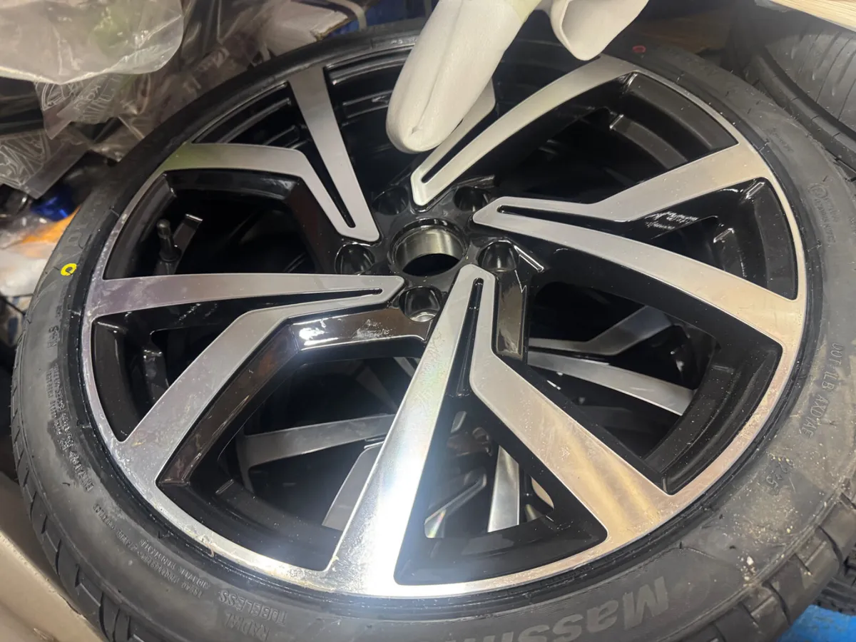 18” clubsport new with tyres 5x112