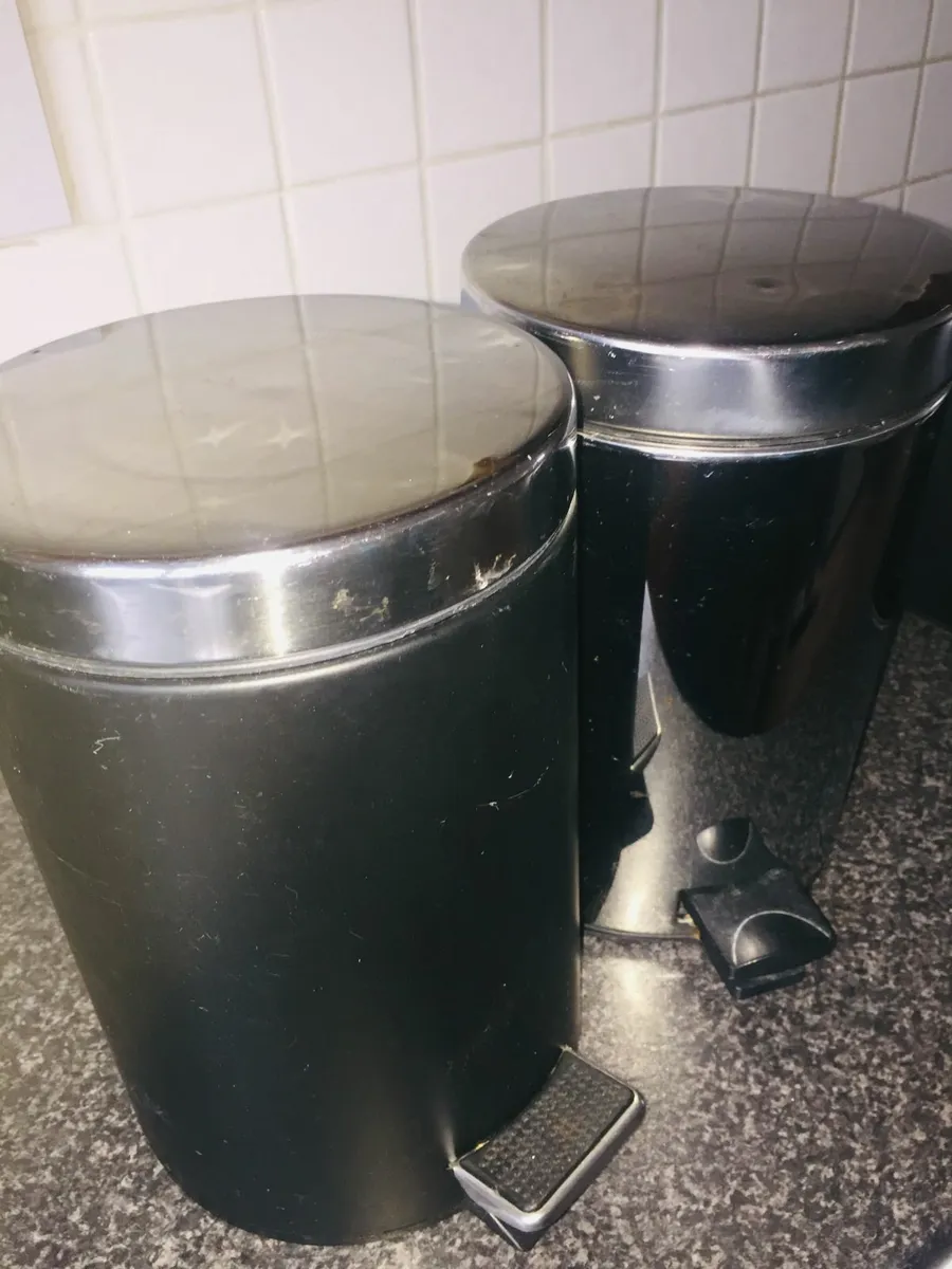 Metal bins - Image 2