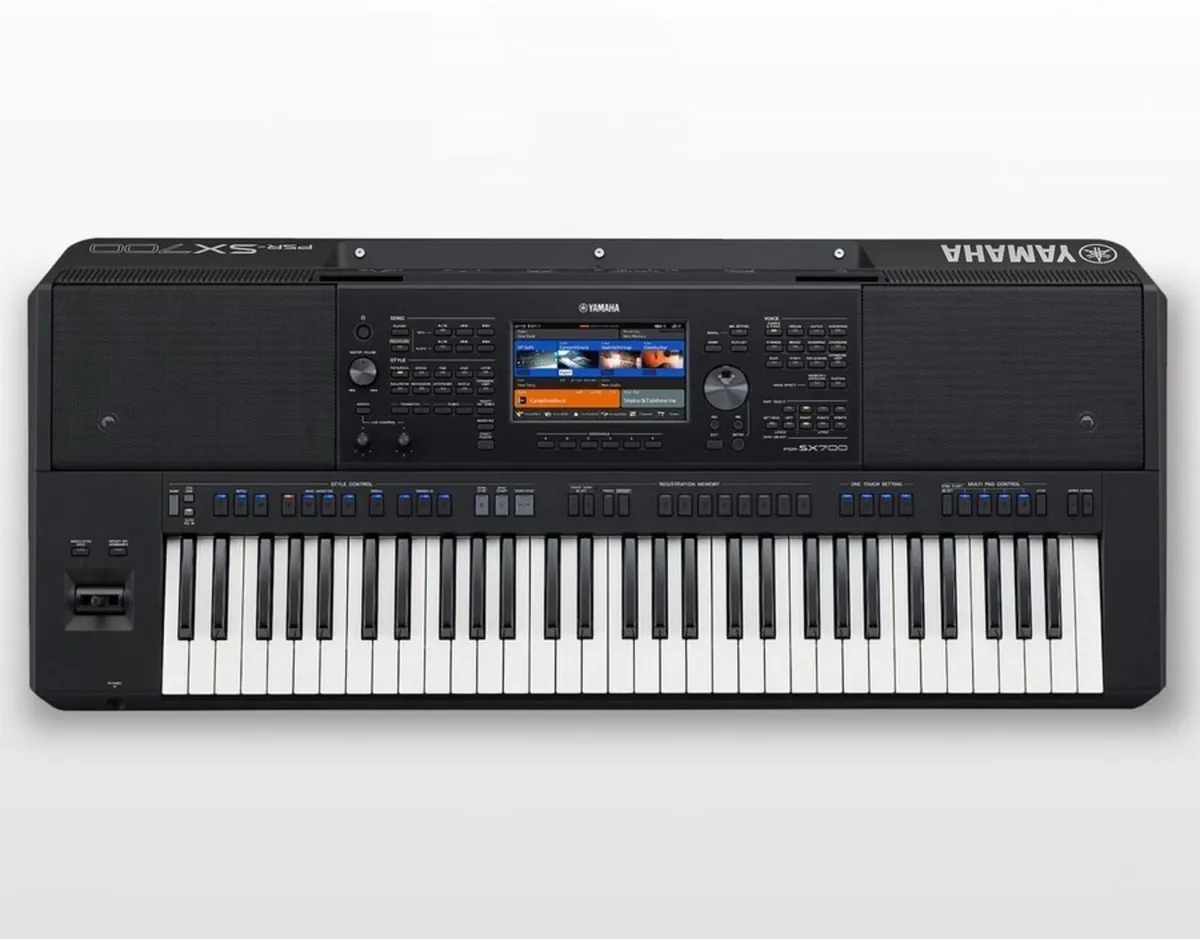Yamaha PSR SX700