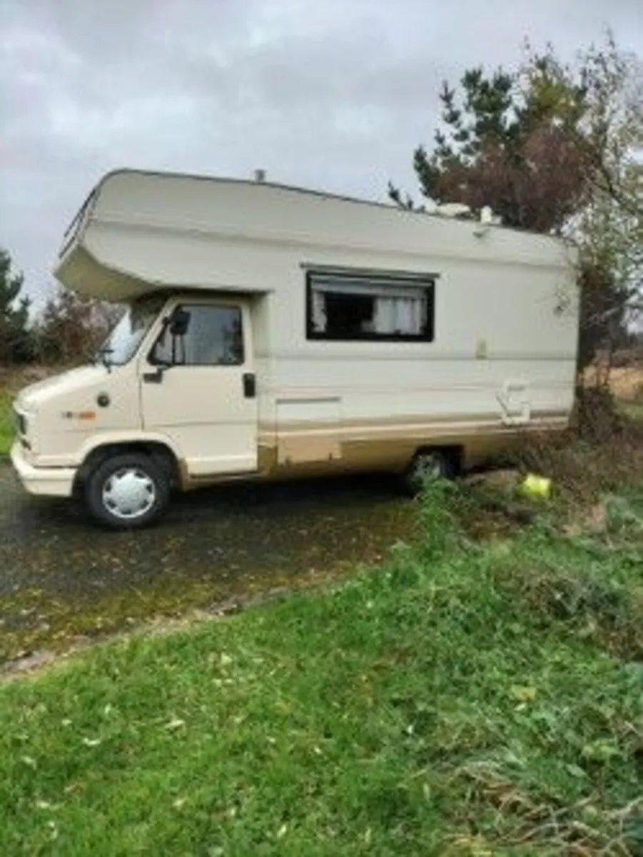 1990 Dethleffs Globetrotter – 5 Berth Motorhome - Image 3