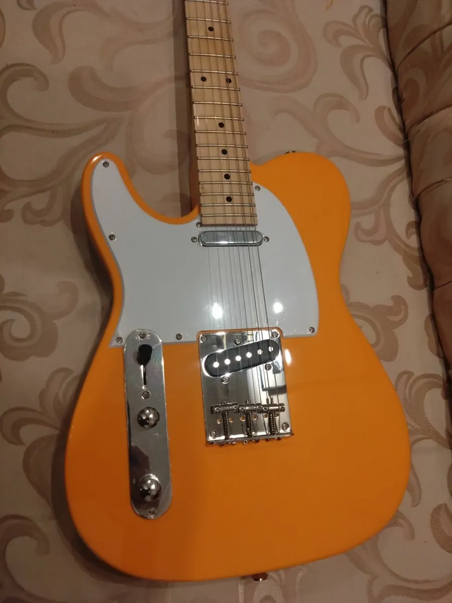 Brand new in box - Quincy Electric guitar - Image 1