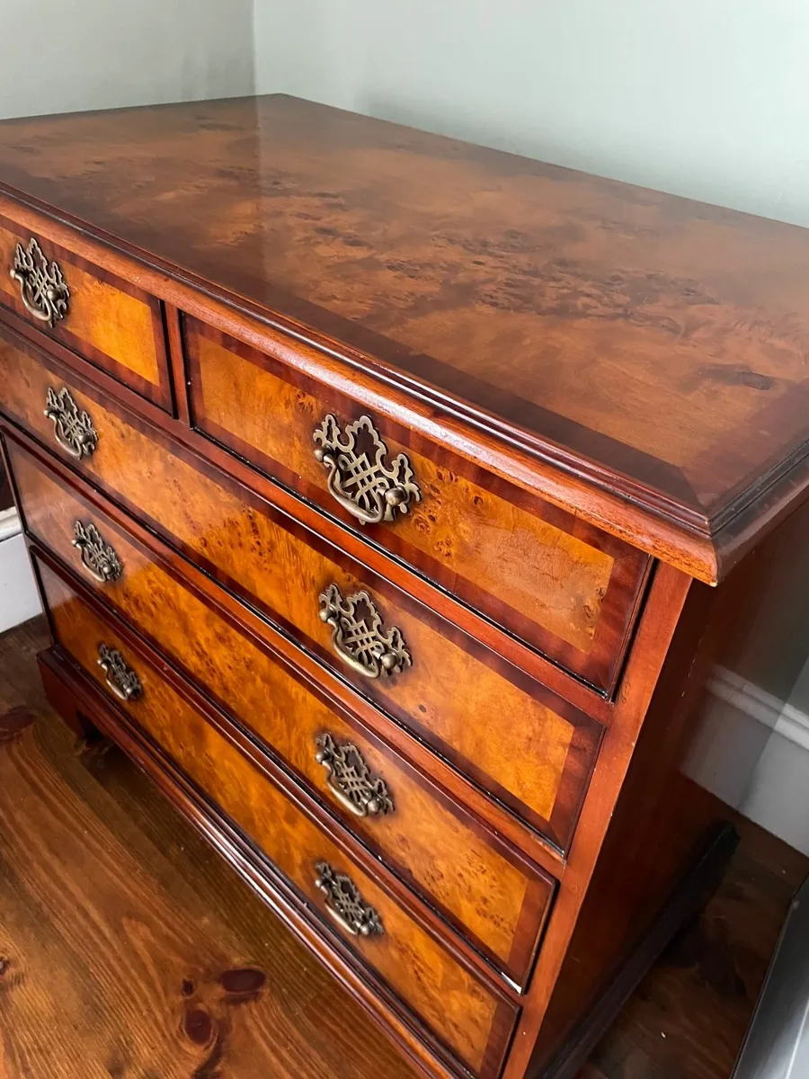 Vintage Georgian-Style Chest of Drawers - Image 3