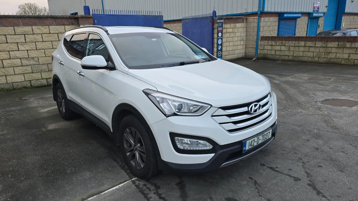 2014Hyundai Santa FE 4WD Executive 4DR,7Seats,Auto - Image 1