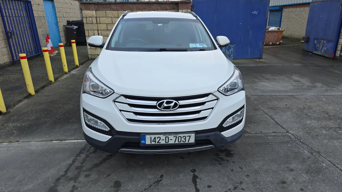 2014Hyundai Santa FE 4WD Executive 4DR,7Seats,Auto - Image 2
