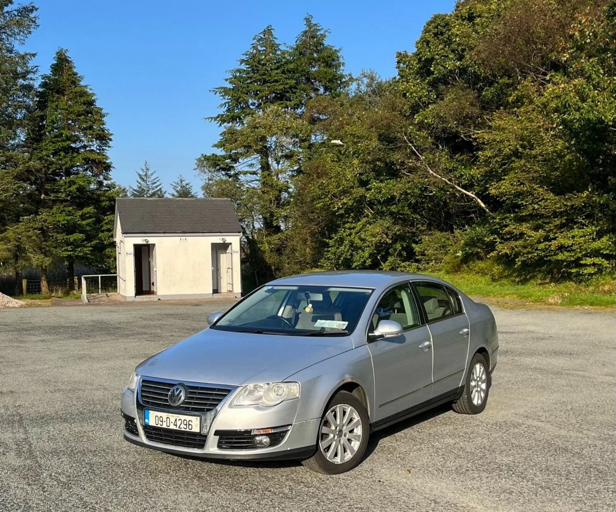Volkswagen Passat 2009 - Image 3