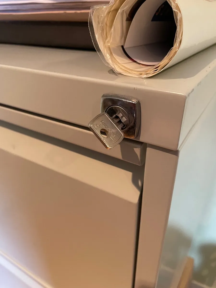 Filing Cabinet - Image 3