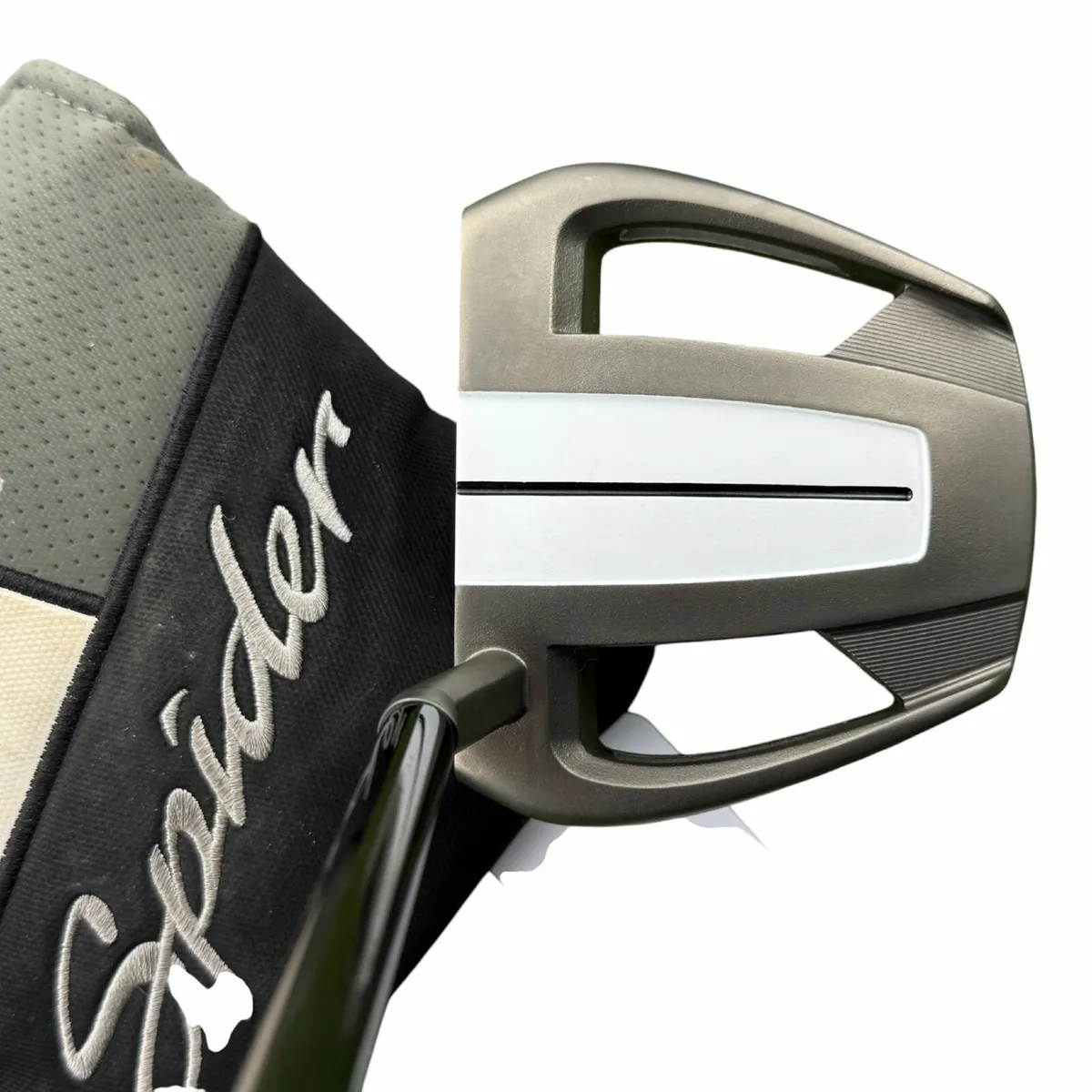 Taylormade Spider Tour V 2023 Putter / 34″ - Image 4