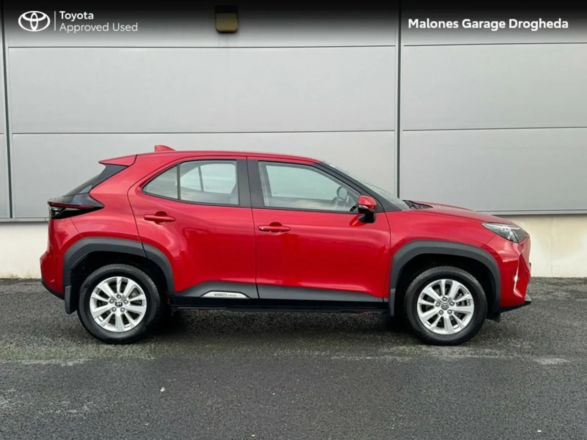 Toyota Yaris Cross 1.5 Hybrid Luna Call Now : 041 - Image 3