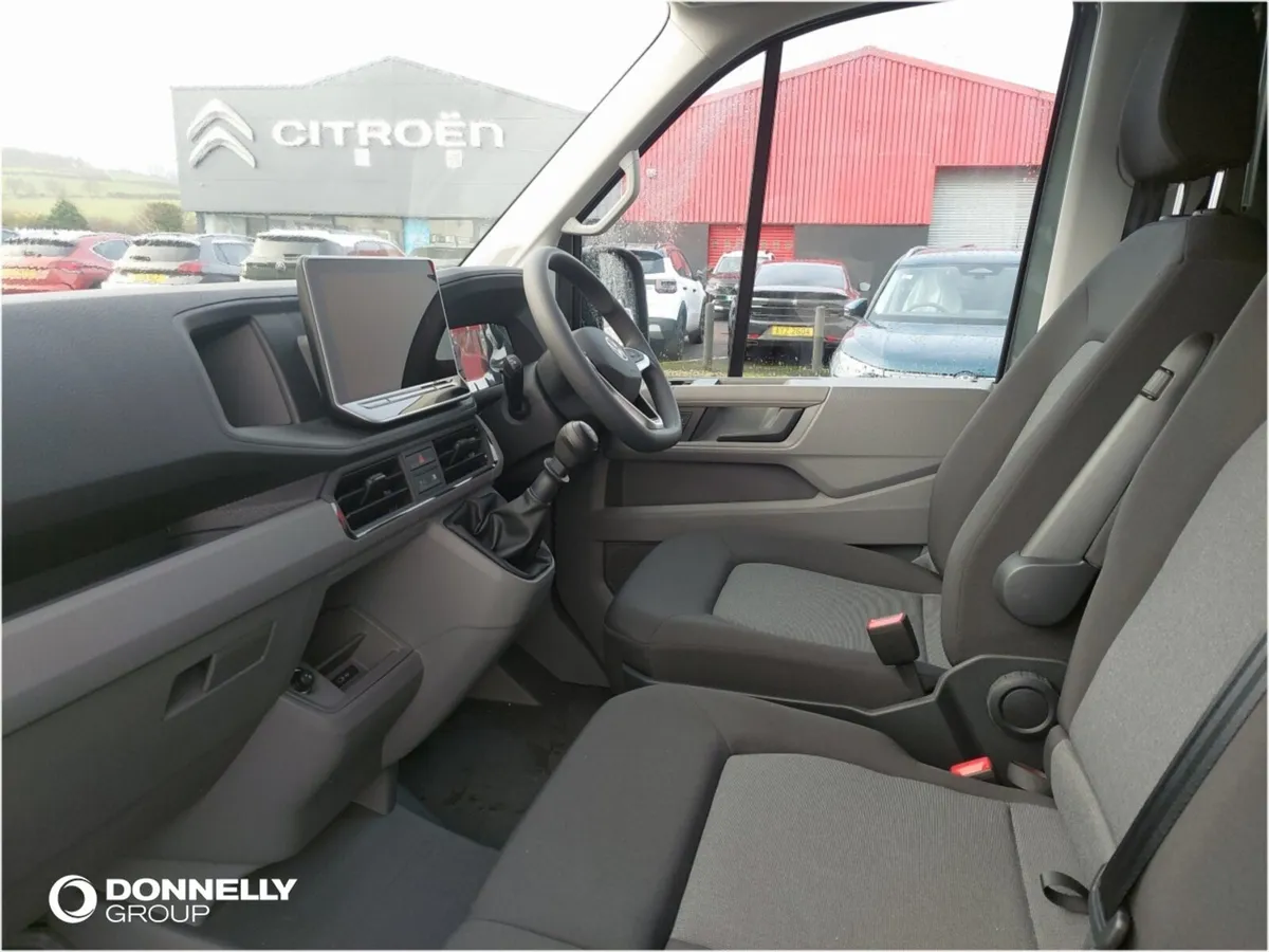 Volkswagen Crafter Cr35 Mwb Diesel Fwd Commerce - Image 2