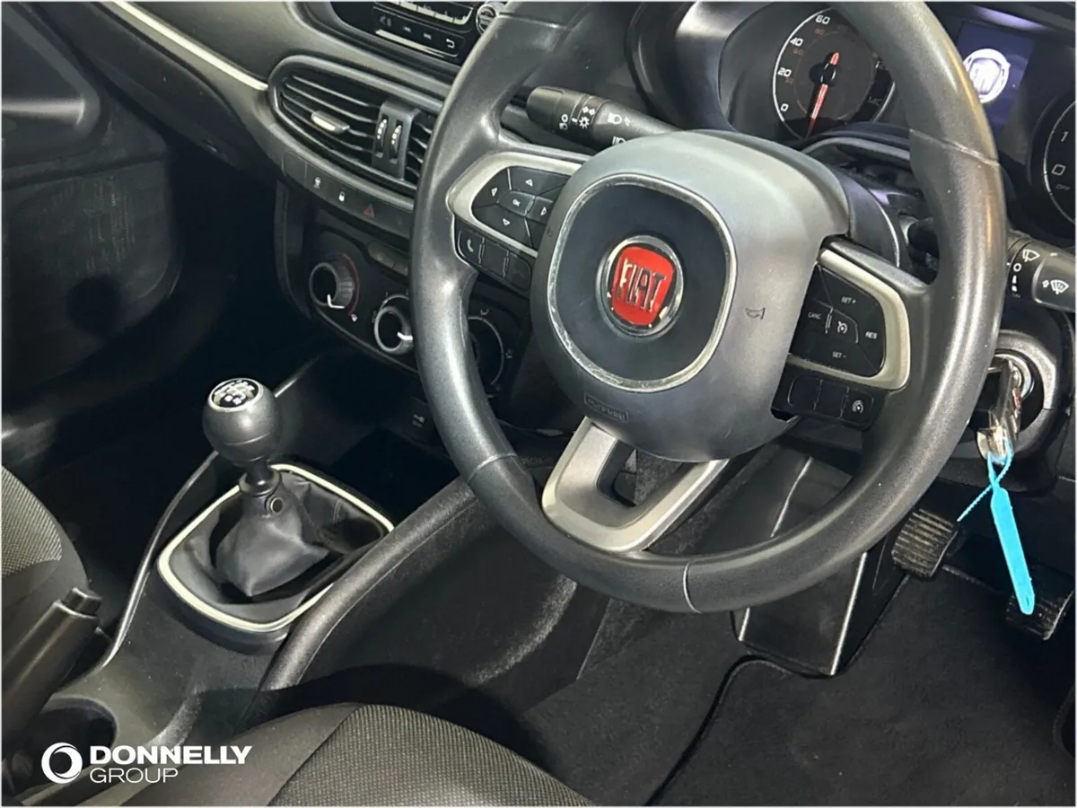 Fiat Tipo Hatchback Easy - Image 4