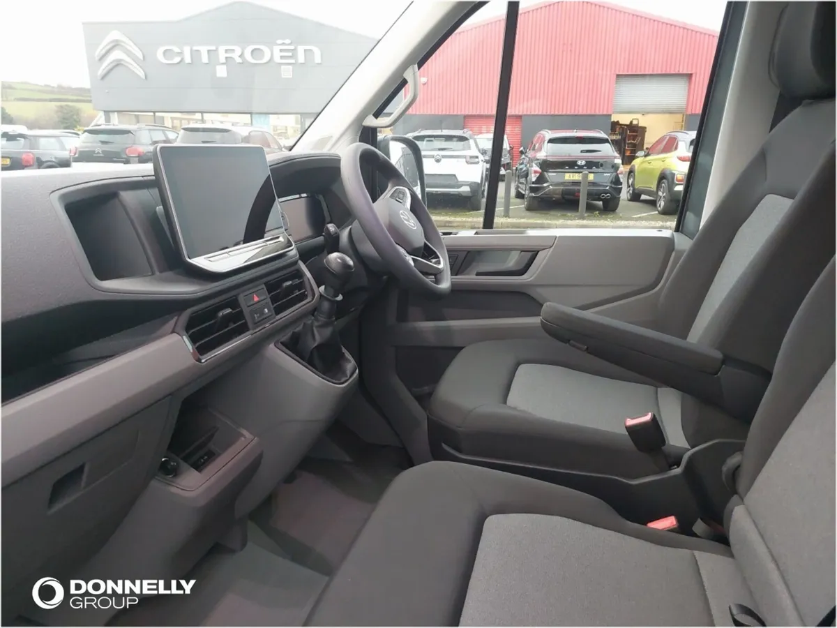 Volkswagen Crafter Cr35 Mwb Diesel Fwd Commerce Pl - Image 2