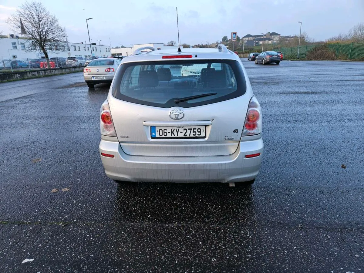 2006 Toyota Corolla Verso - Image 3