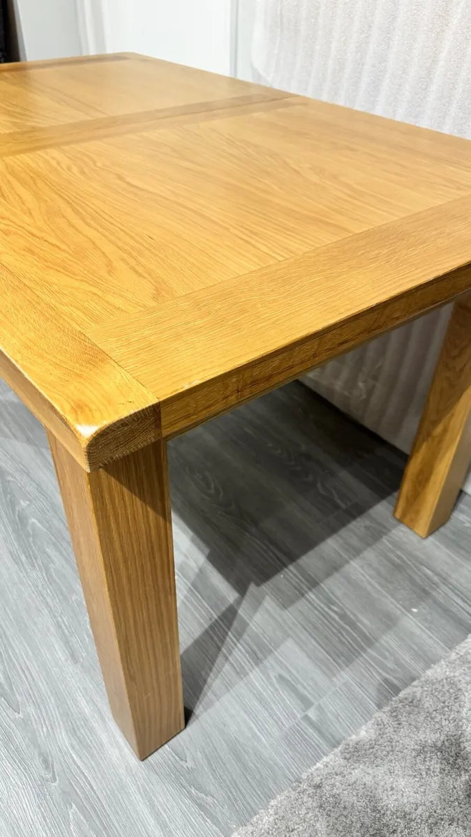 1.4m – 1.8m Extendable Oak Dining Table New - Image 3