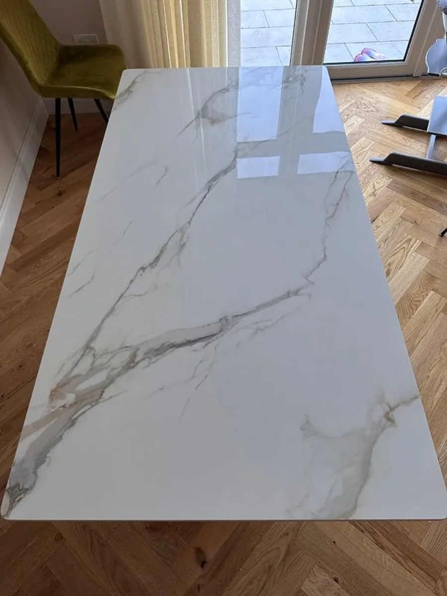 Ceramic Dining table 6 seater - Image 4