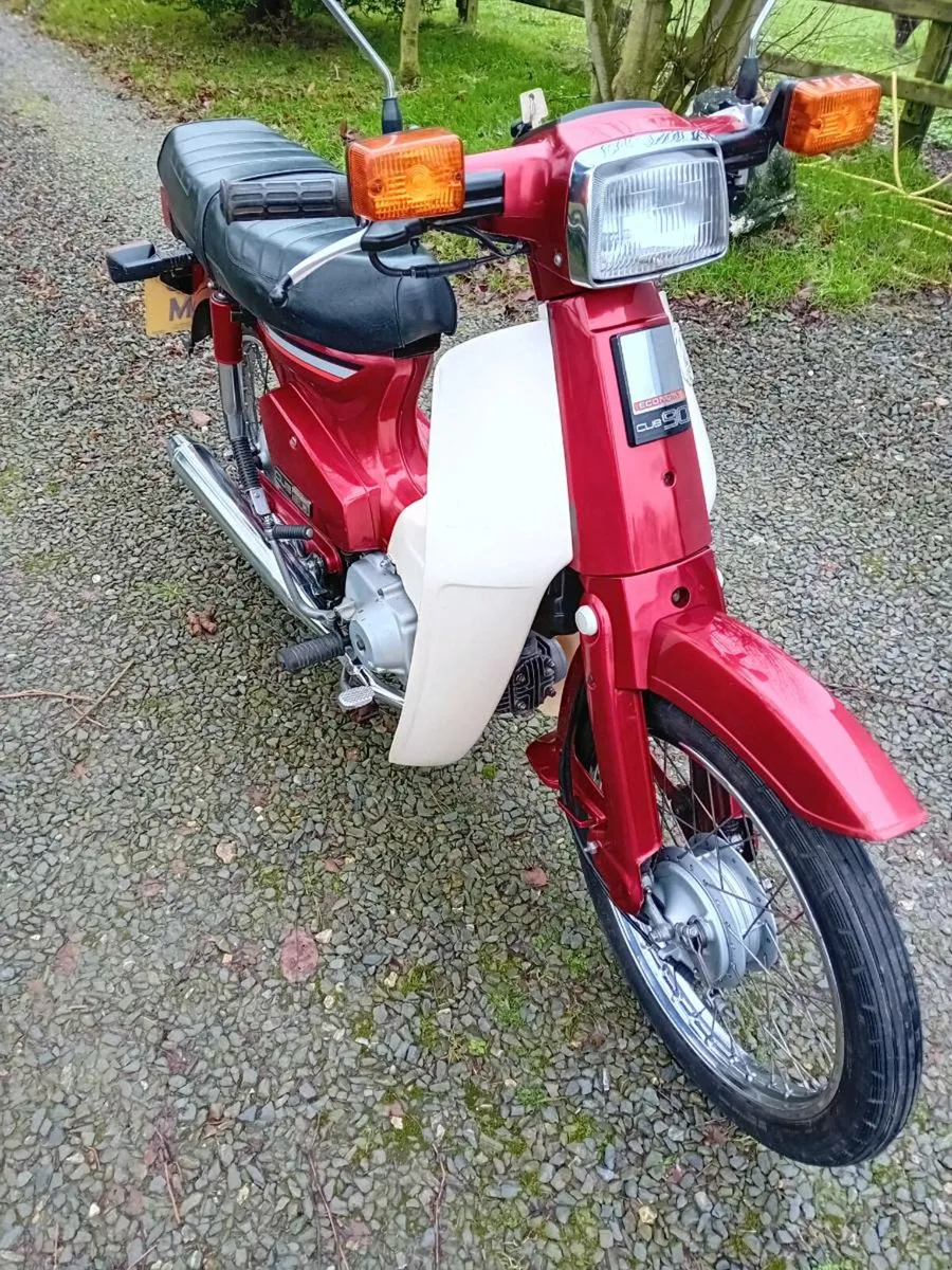 Honda c90 - Image 1