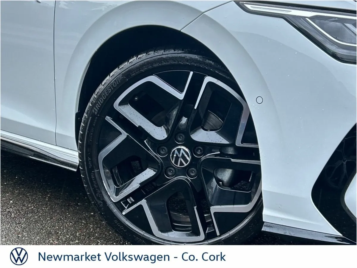 Volkswagen Golf R-LINE DSG 2.0TDI 150BHP - Image 2