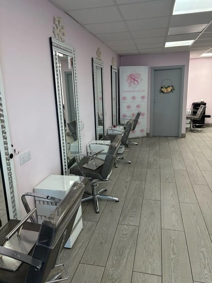 salon furniture - Image 4