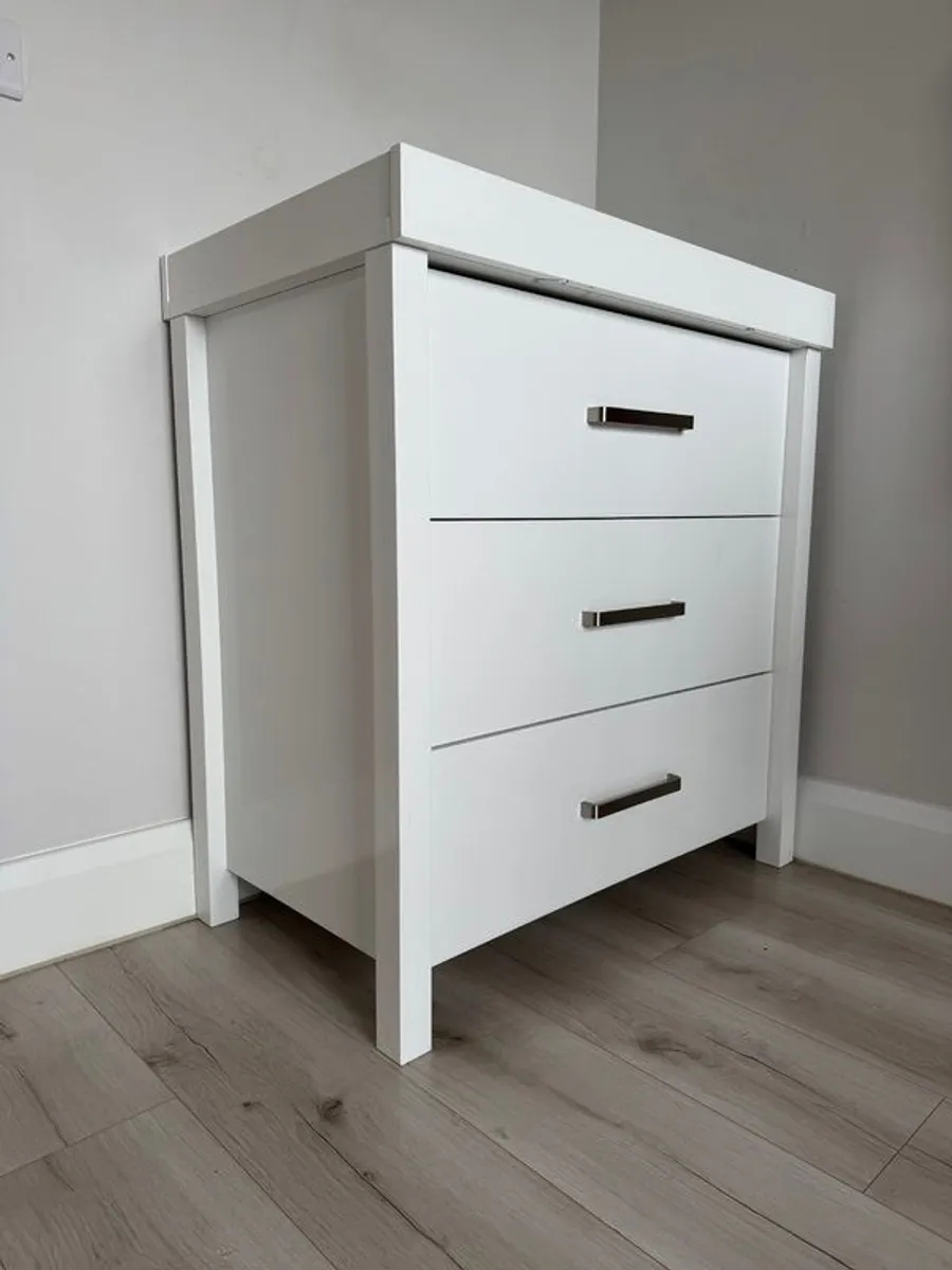 Silvercross Dresser - Gloss White - Image 1