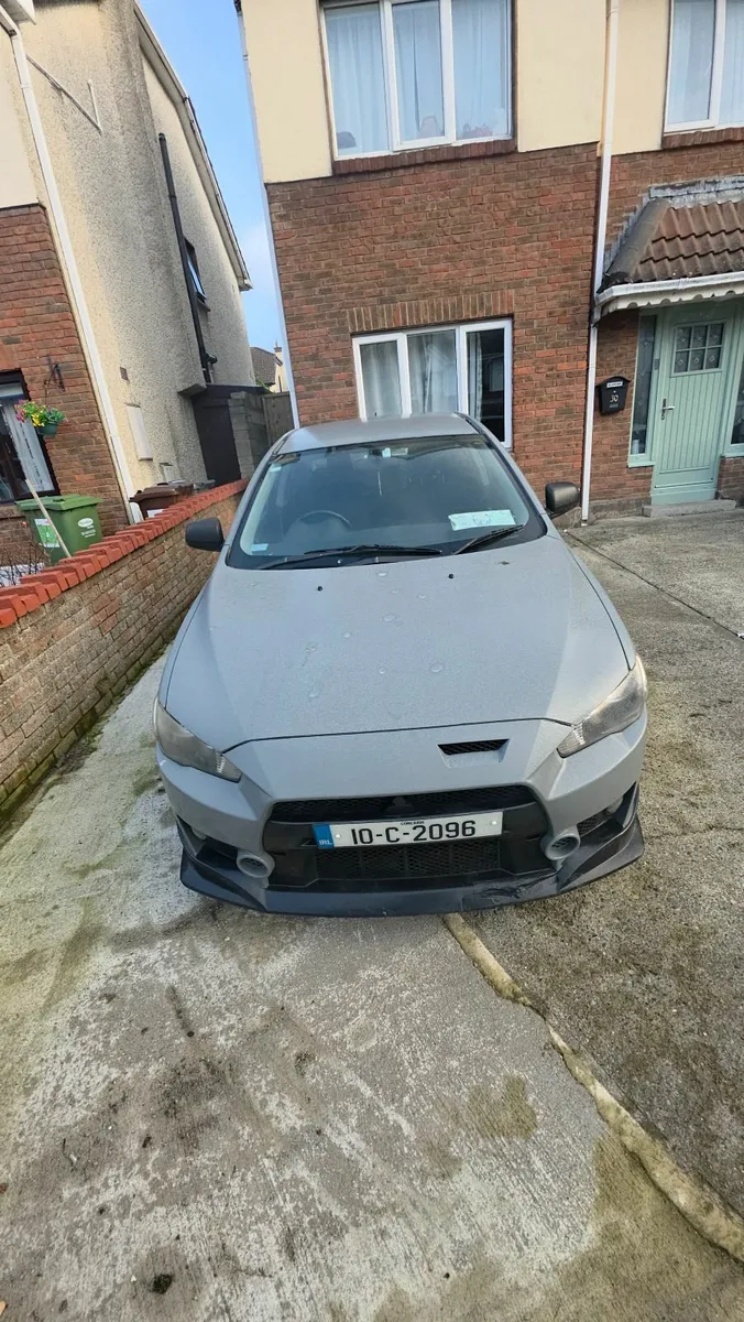 Mitsubishi Lancer 2010 - Image 1