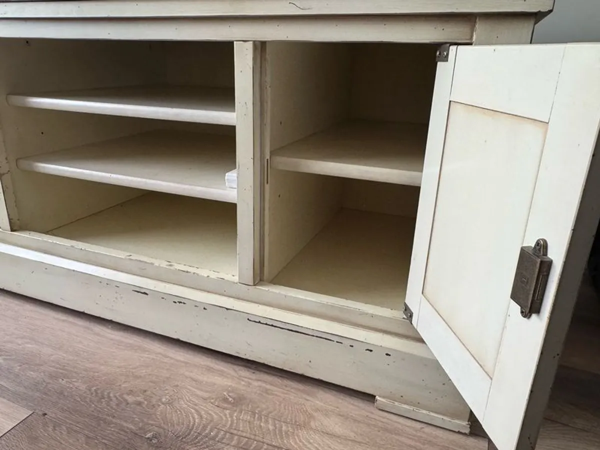 Vintage solid wood TV unit - Kilkenny - Image 3