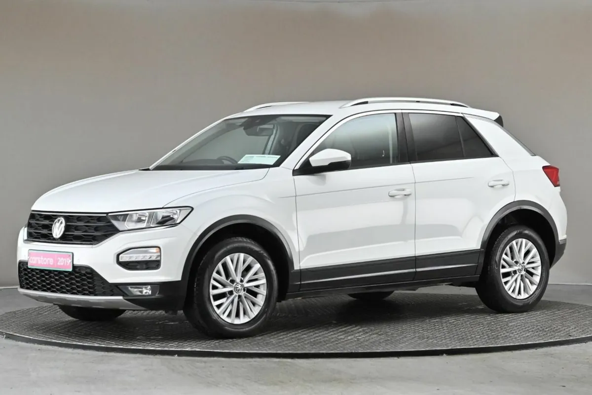 Volkswagen T-Roc 1.6 TDI DESIGN 115BHP 6SPD - Image 4