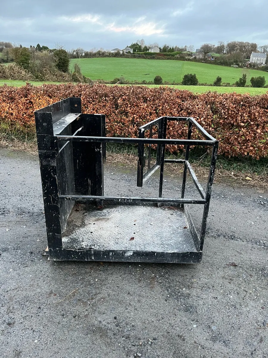 Safety Cage - Image 3