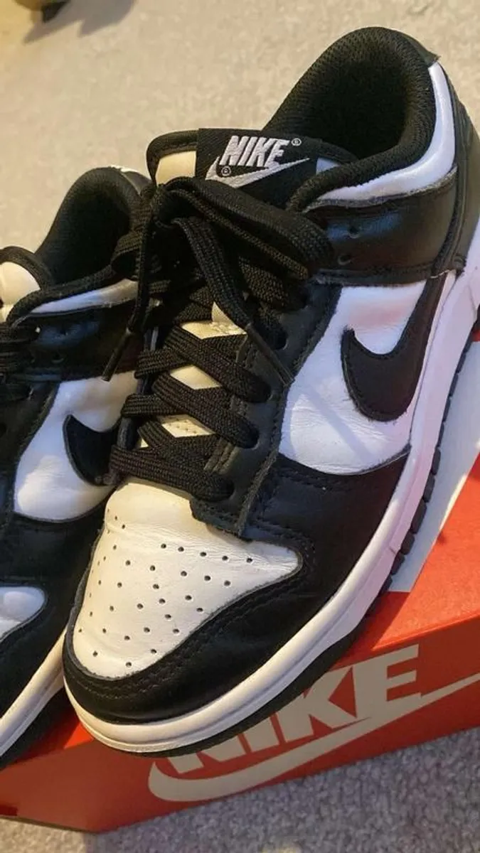 Nike Dunk Low Panda - Image 3