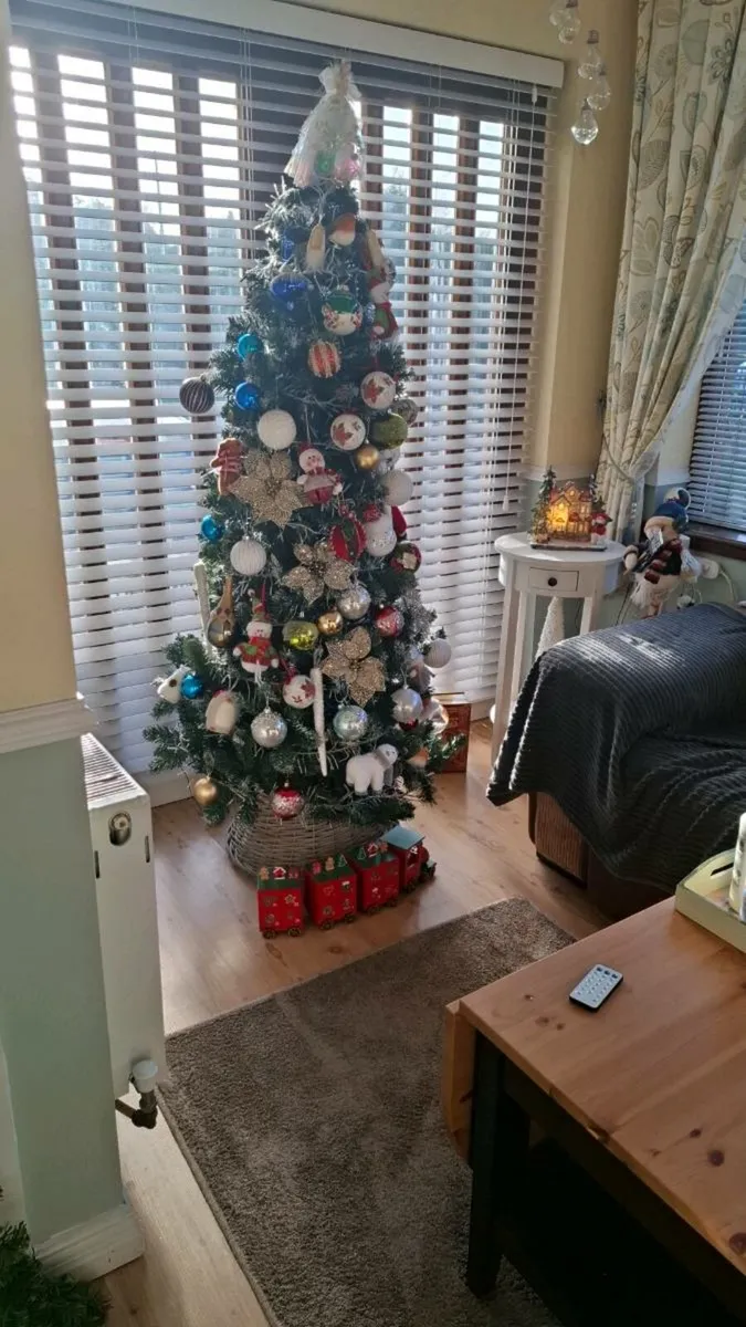 Christmas tree - Image 3