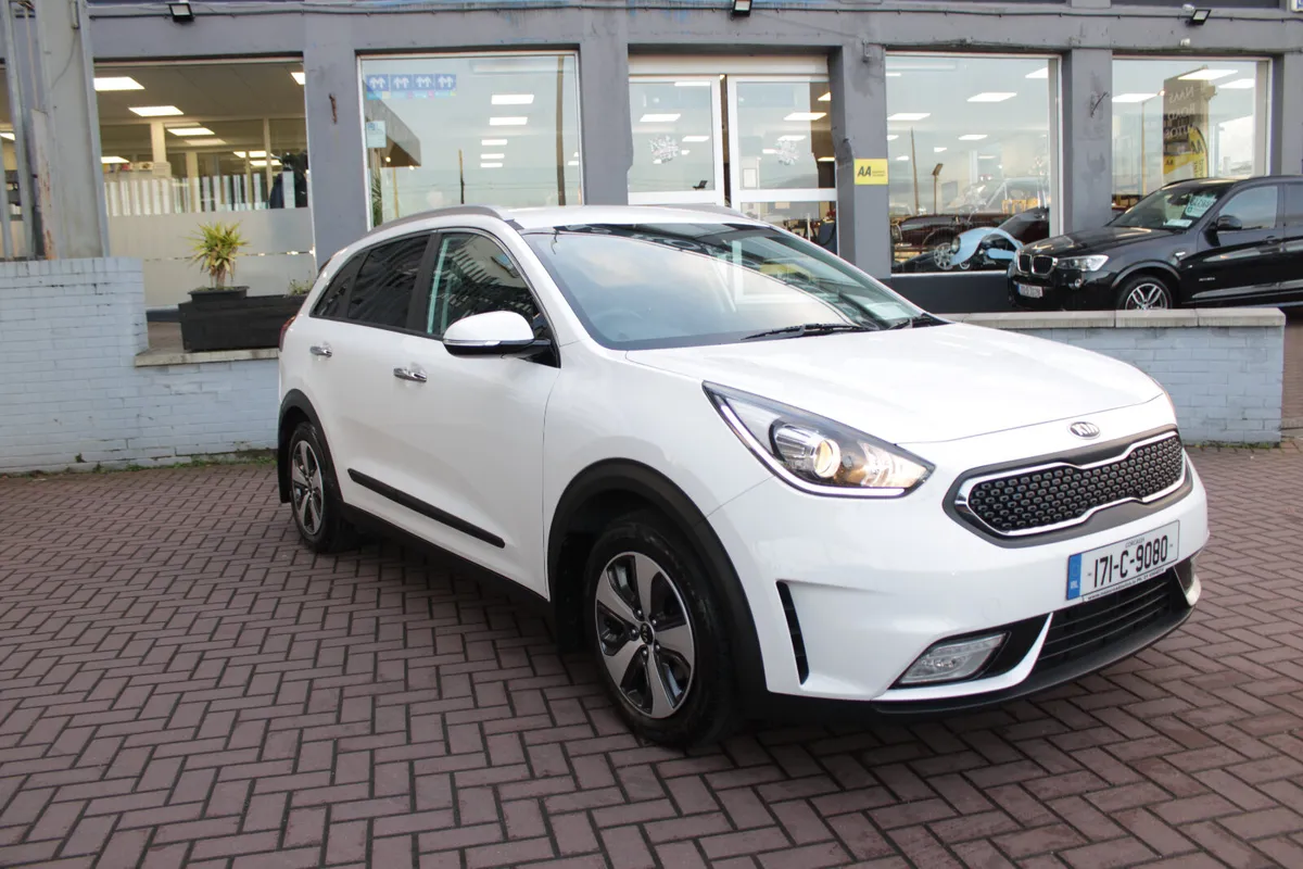 KIA NIRO HYBRID 5DR ESTATE  AUTO // ONLY 92,000 KM - Image 1