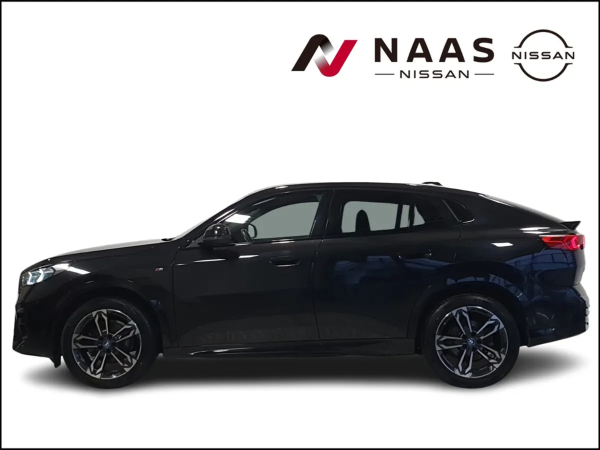 BMW iX2 EDRIVE20 M SPORT 65kWh (251) - Image 4