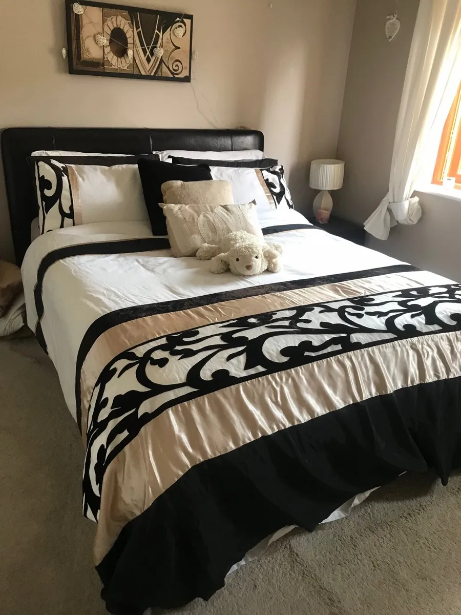 L- Corner Sofa, Armchair & Ottoman &Double Bed set - Image 4