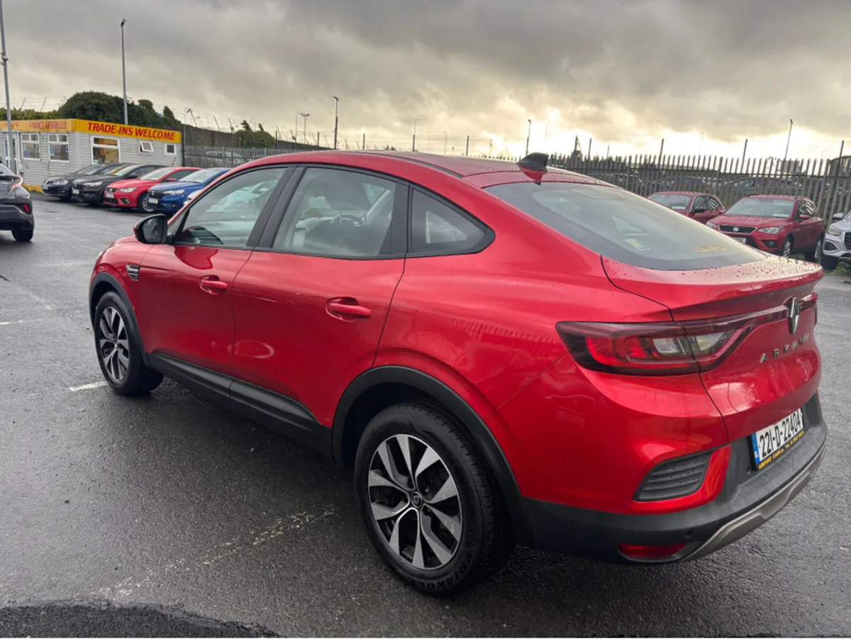 Renault Arkana ICONIC TCE 140 AUTO EDC 5DR AU Fina - Image 2