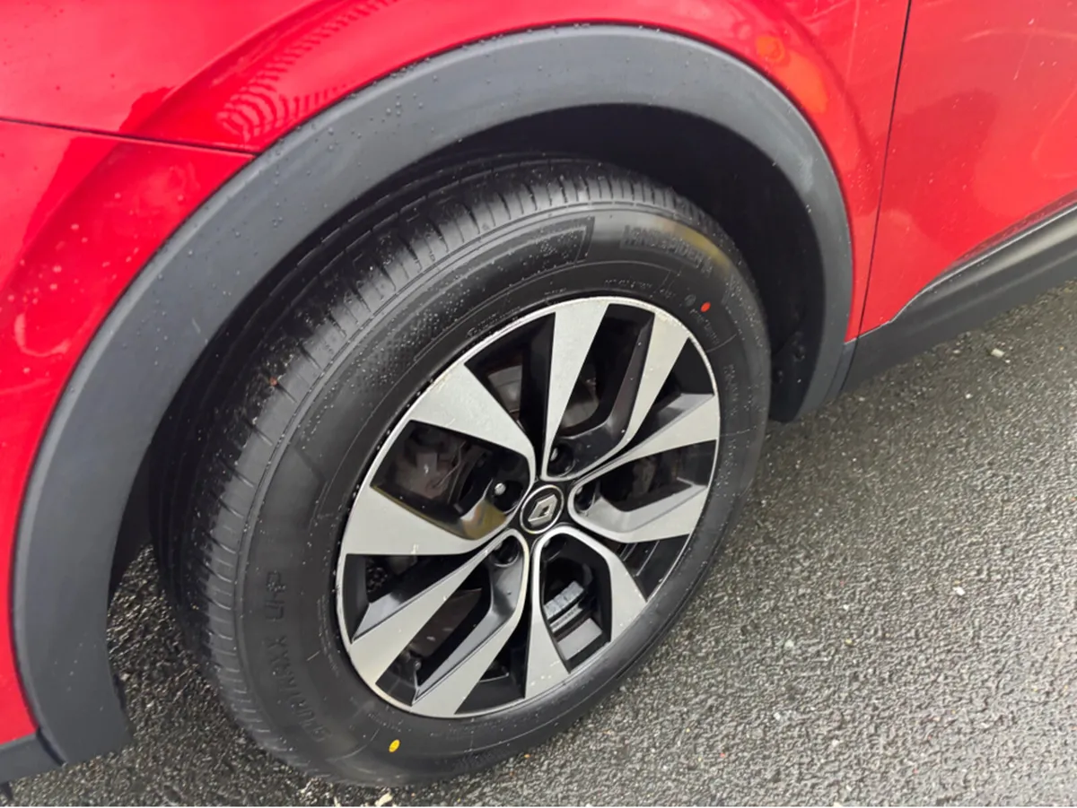 Renault Arkana ICONIC TCE 140 AUTO EDC 5DR AU Fina - Image 3