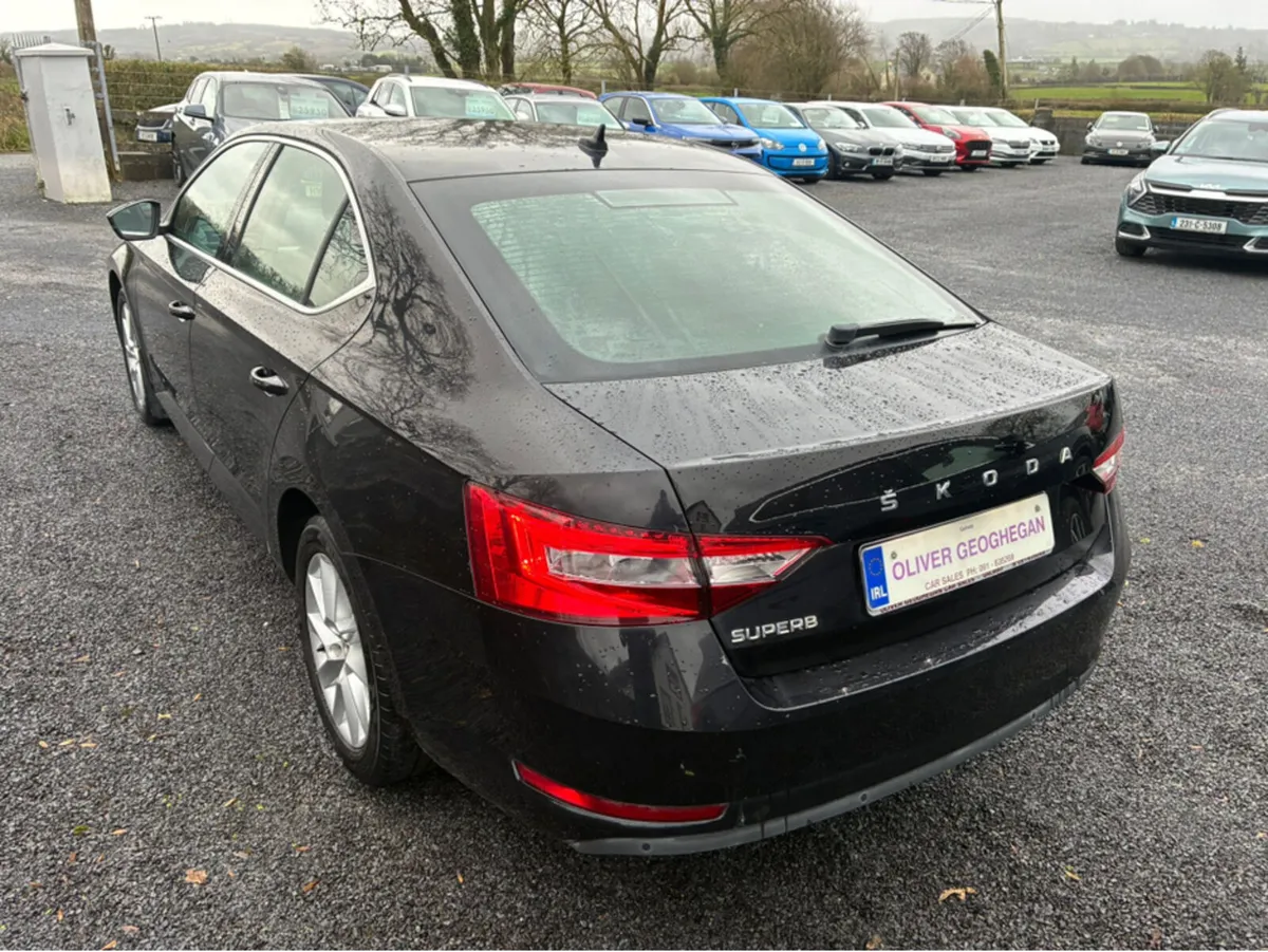 Skoda Superb AMBITION 2.0 TDI 150HP - Image 3