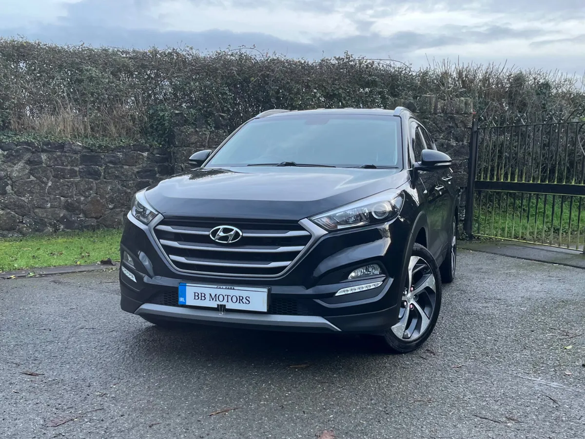 Hyundai Tucson 1.7 D Executive SE - Image 4