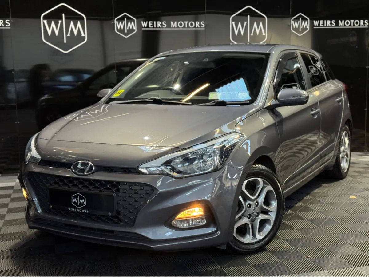 Hyundai i20 ACTIVE DELUXE PLUS 5DR - Image 2