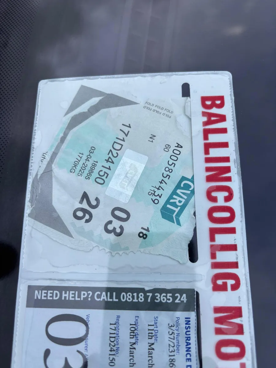 Volkswagen Golf   van   2017  spotless - Image 3