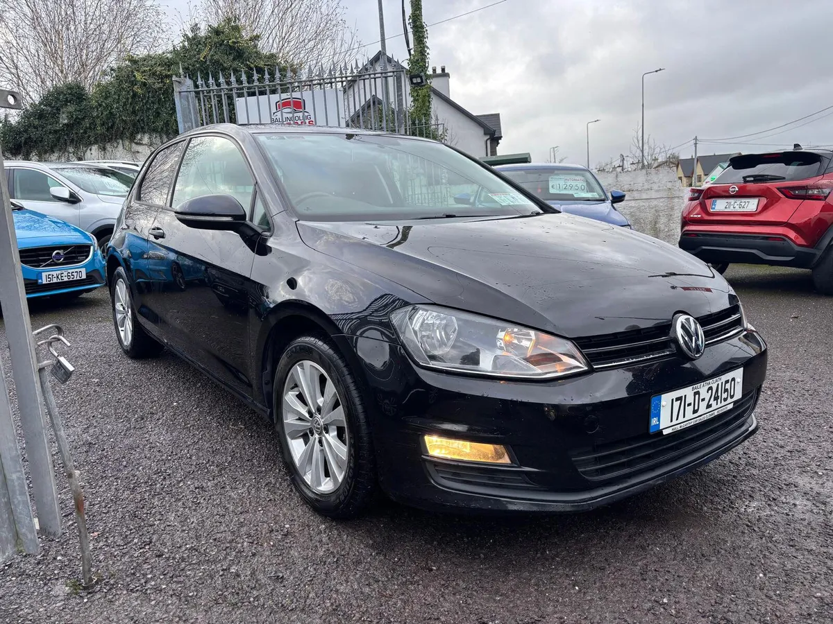 Volkswagen Golf   van   2017  spotless - Image 1