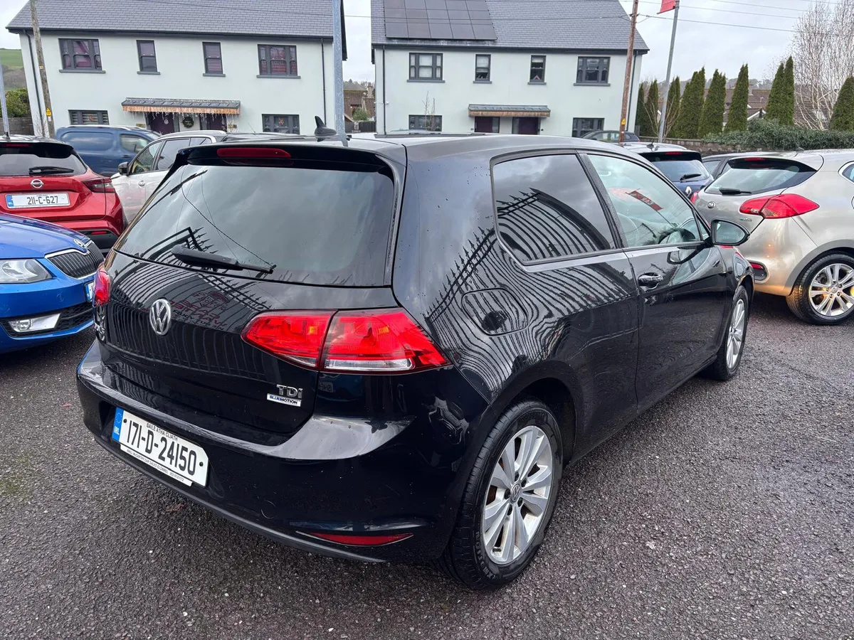 Volkswagen Golf   van   2017  spotless - Image 2