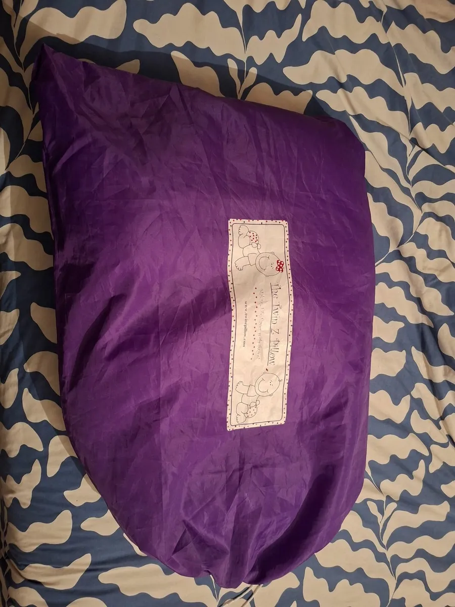 Twin Z Pillow - Image 2