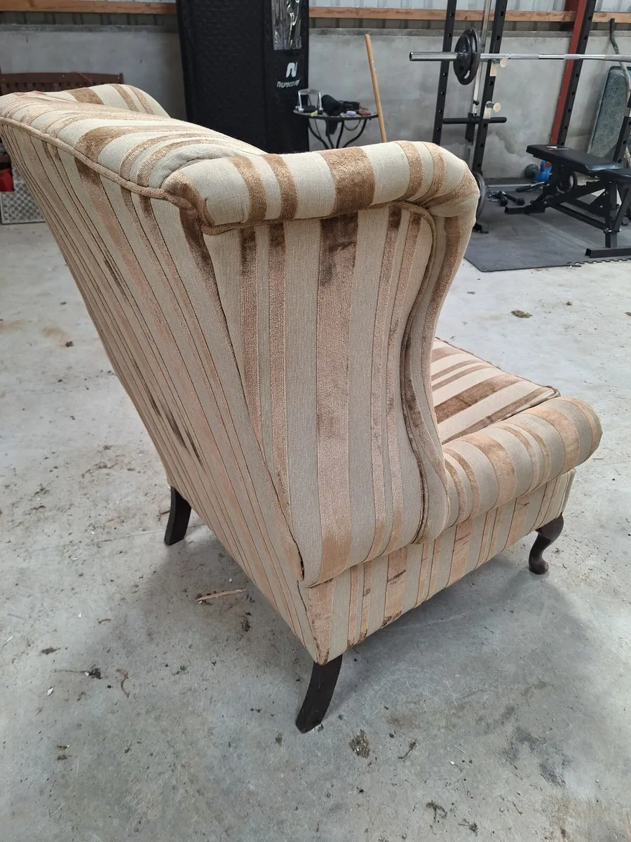 Suite of furniture - Image 4