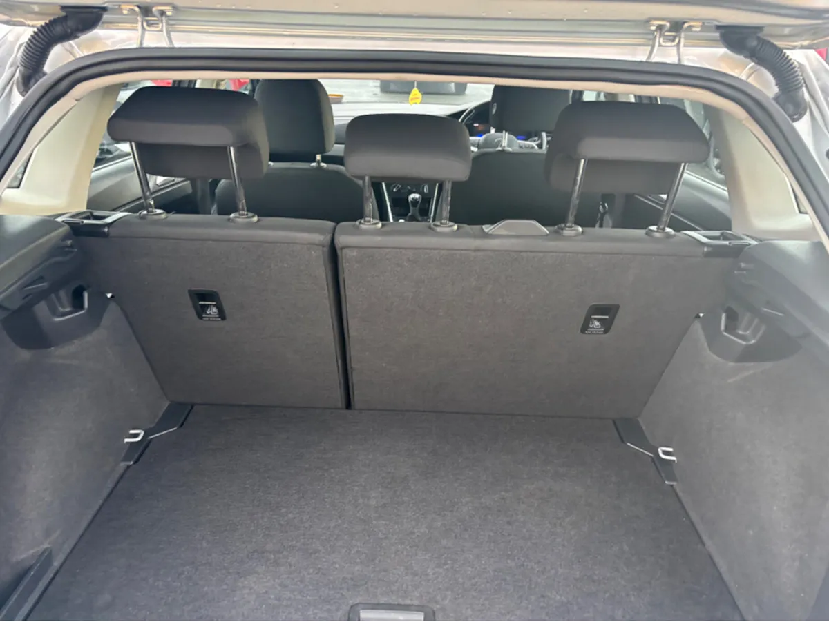 Volkswagen Polo LIFE 1.0 TSI 95BHP MANUAL 5SPEED 5 - Image 2