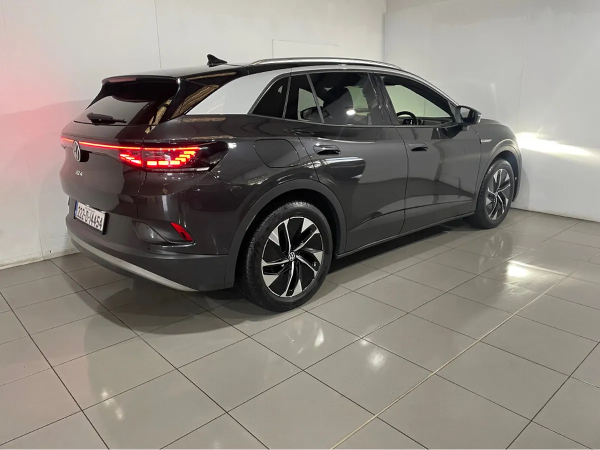 Volkswagen ID.4 PRO TECH 77KWH 204BHP FULL GLASS R - Image 3