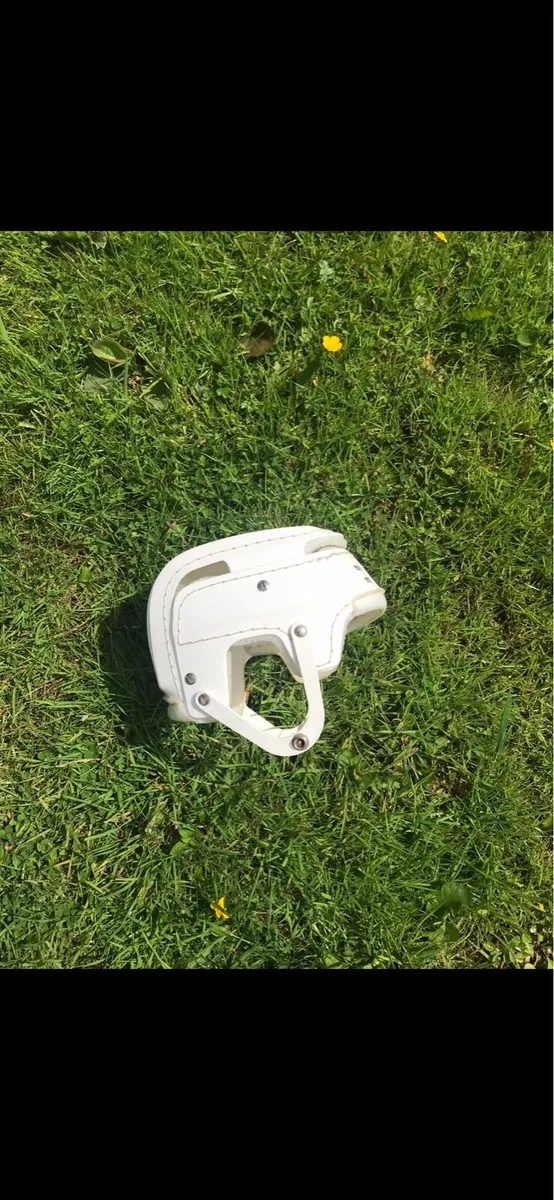 Old Style Cooper SK100 Hurling Helmet Stitched - Image 2