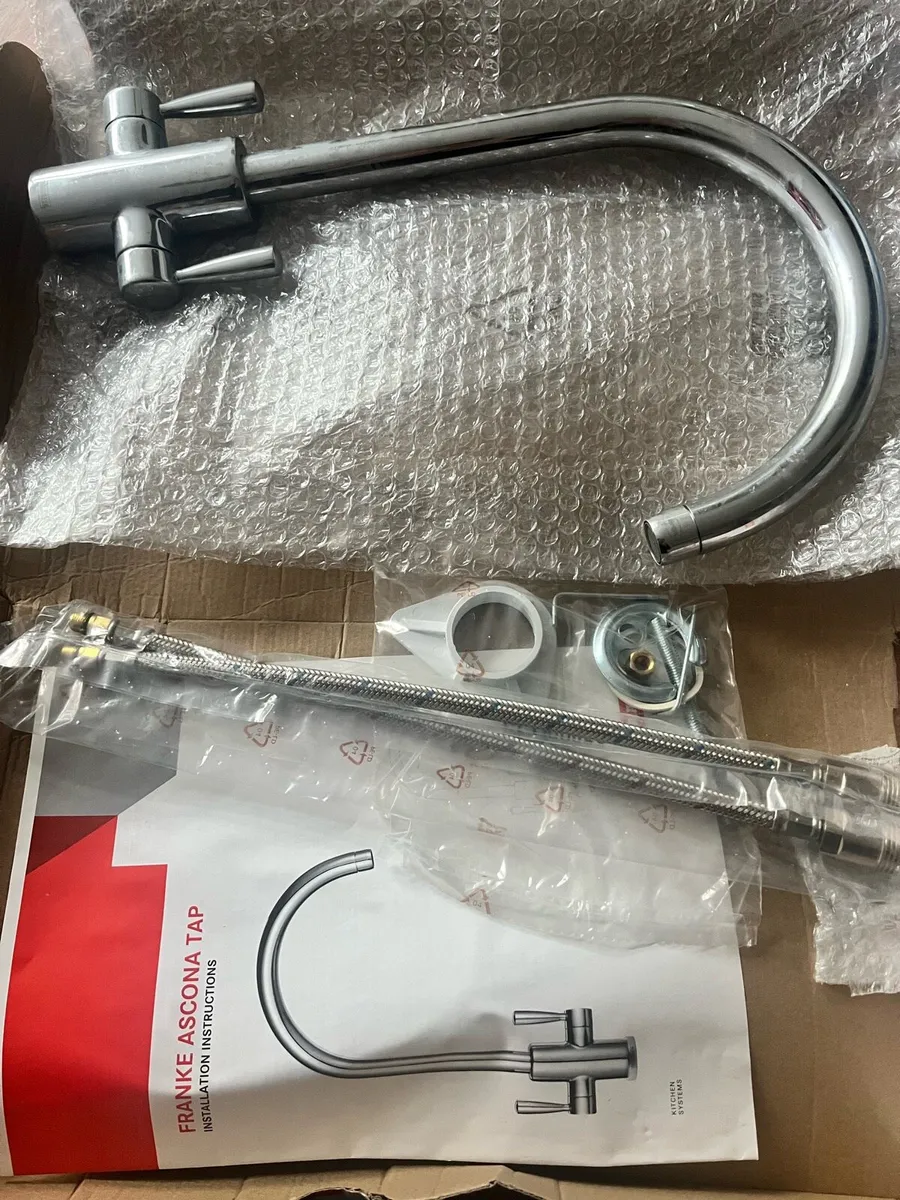 New Frankie Ancona tap with accessories - Image 3