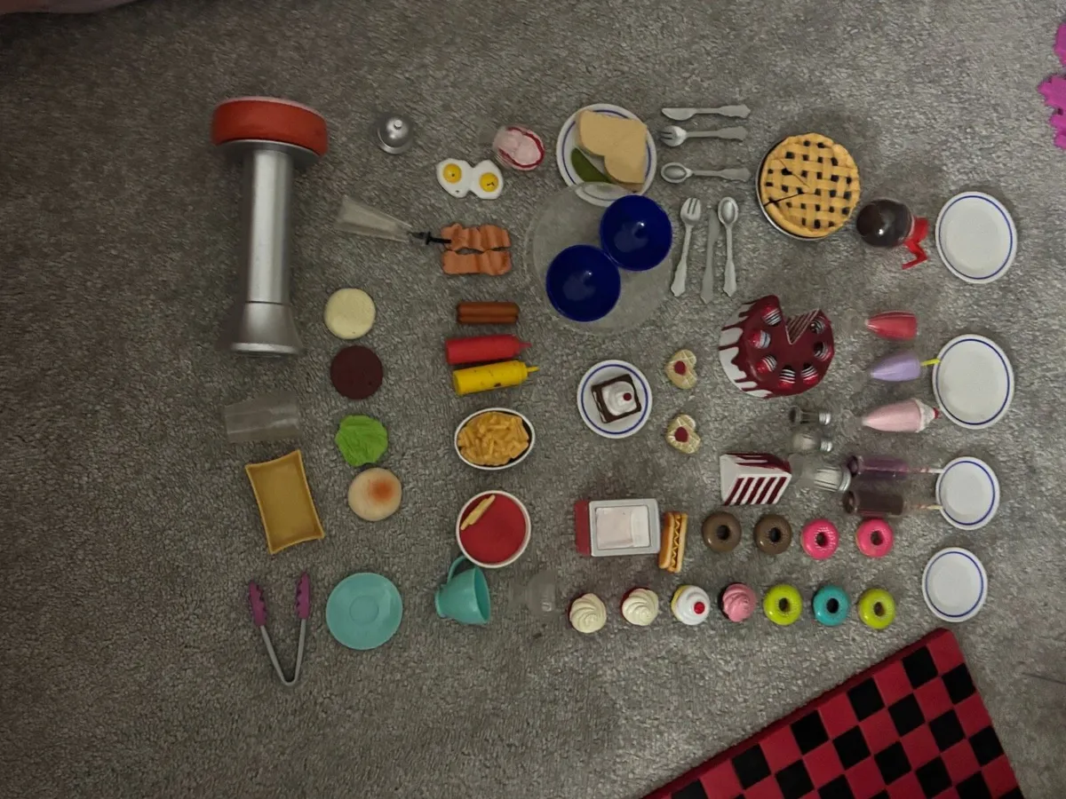 Our Generation Doll Diner Set - Image 3