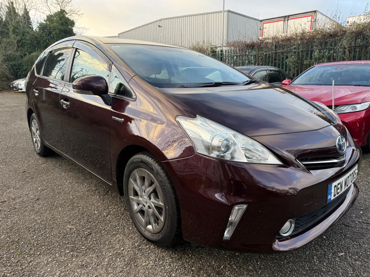 Toyota Prius 7 seats, 74500km!!! - Image 1