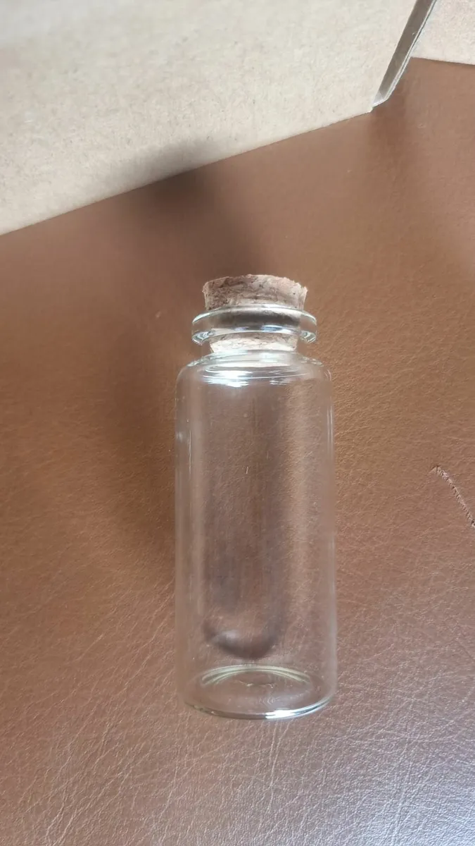 30ml Glass Jar Vials with Cork Tops - Image 3