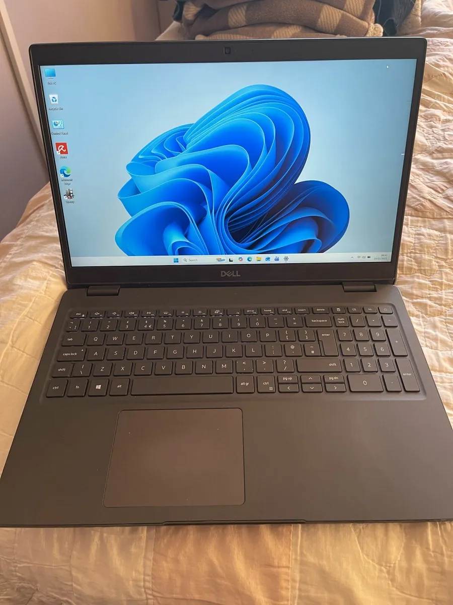 Dell Latitude 3510-i5-10210-16GB Ram-256GB SSD - Image 1