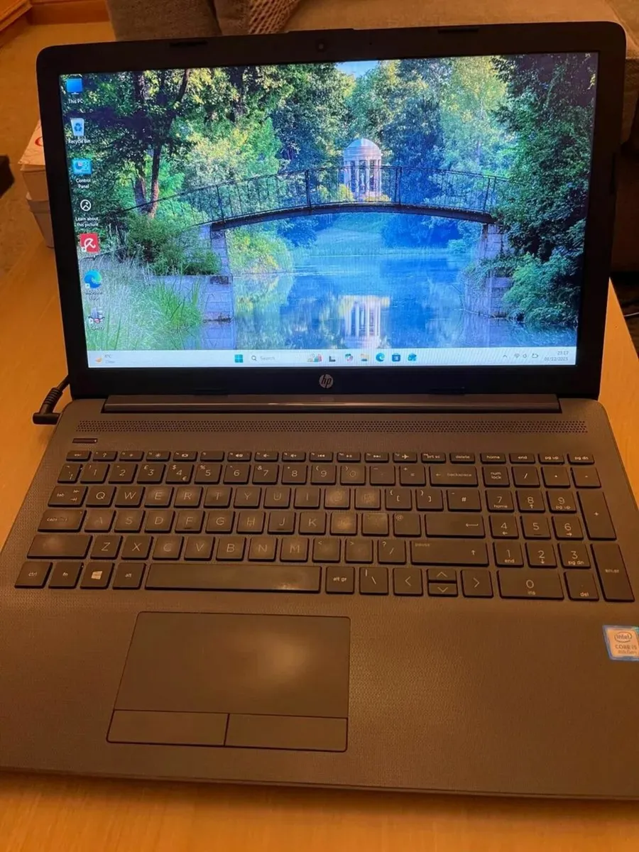 HP 250 G7-i5-16GB-256GBSSD-Battery Issue - Image 1